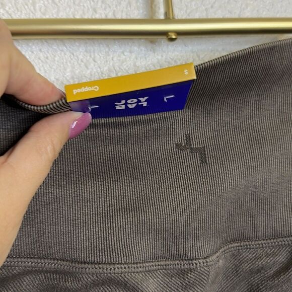 NWT- Joy Lab-high rise seamless cropped legging- brown- Size Small - Picture 12 of 14